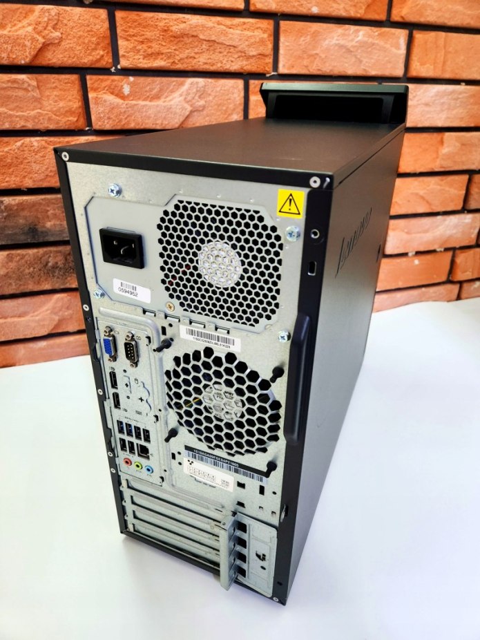 Lenovo ThinkCentre M83 TOWER